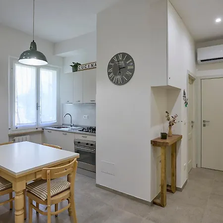 아파트 Casina Civico 16 카메라노
